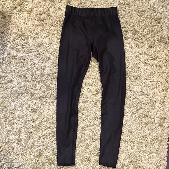 ALO Yoga shiny black leggings - Picture 2 of 9